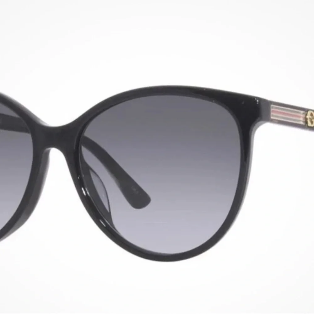 Gucci Black Cat Eye Sunglasses EUC - Picture 3 of 10